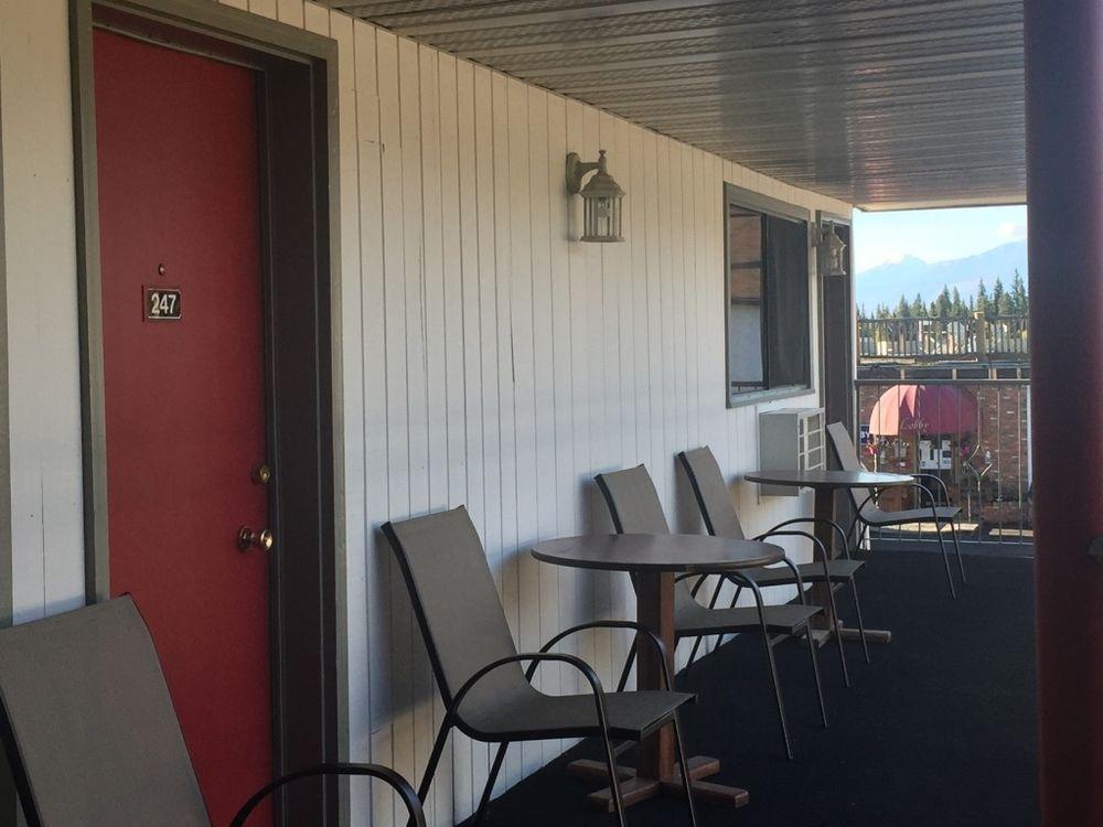 Valemount Vacation Inn Extérieur photo
